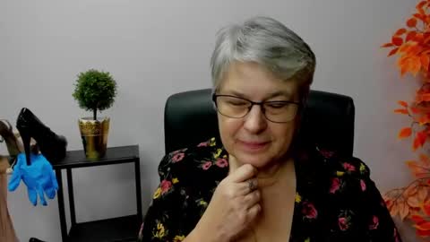 I R I S online show from January 2025 01:49:02 PM