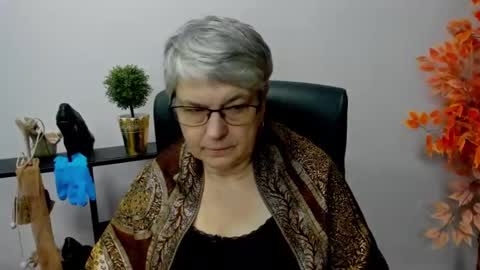 I R I S online show from January 2025 11:00:01 AM