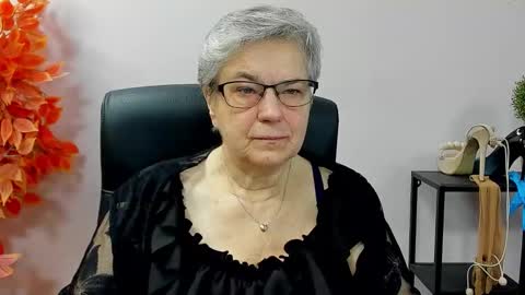 I R I S online show from November 2025 07:43:01 AM