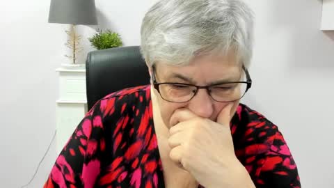 I R I S online show from May 2026 06:32:01 AM