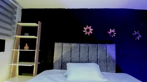Iris Fyre  online show from April 2026 12:09:02 PM