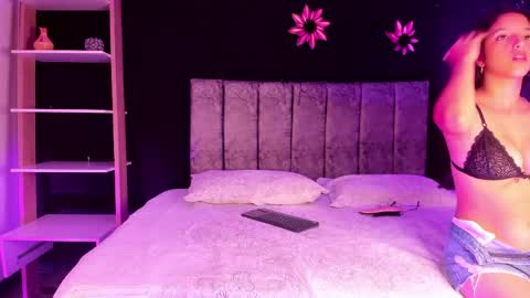 Iris Fyre  online show from May 2026 12:21:02 PM