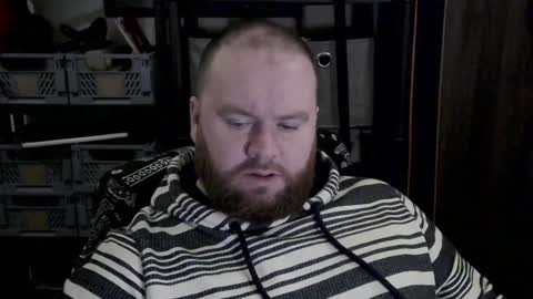 twitter theirishman205 online show from December 2024 09:44:01 PM