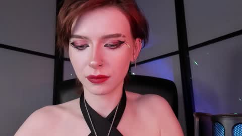 Miss Iris Fansly Miss Iris new inst.  online show from December 2024 07:32:01 PM