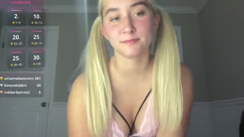 Snapshot of irispink1 chatting on November 2025 02:56:02 AM Irispink1 online show from November 2025 02:56:02 AM