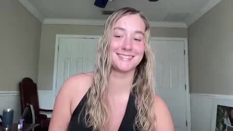 Irispink1 online show from June 2026 04:51:01 PM