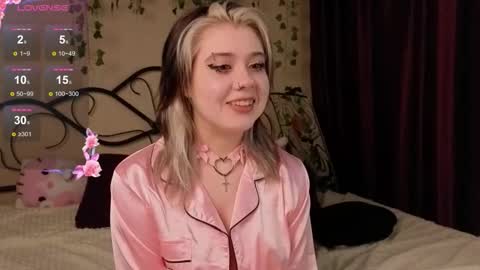 I am Cutie Iris3 online show from November 2025 07:40:01 AM