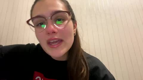 Snapshot of irisss31 chatting on February 2025 07:07:01 PM irisss31 online show from February 2025 07:07:01 PM