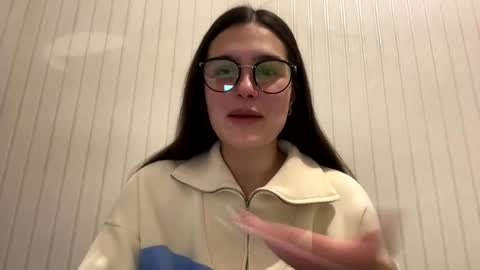 Snapshot of irisss31 chatting on February 2025 07:14:02 PM irisss31 online show from February 2025 07:14:02 PM