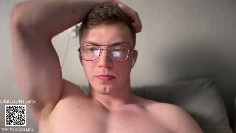 Iron online show from November 2025 09:58:01 PM