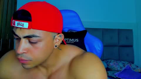 Iron online show from February 2025 01:52:02 AM