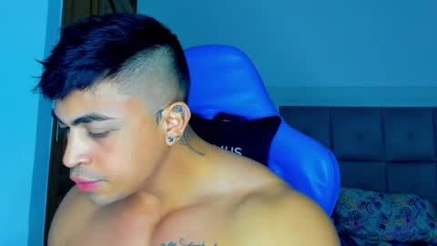 Iron online show from February 2025 01:02:01 AM