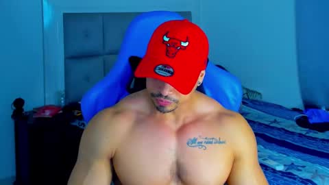 Iron online show from February 2025 01:55:02 AM