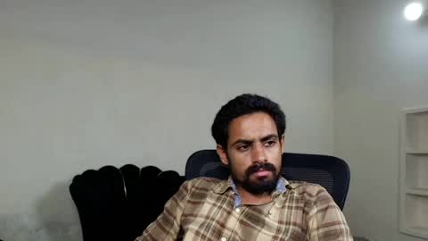 Naveed online show from June 2026 07:56:01 PM