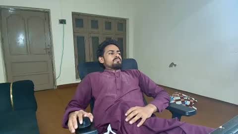 Naveed online show from August 2026 06:11:01 PM