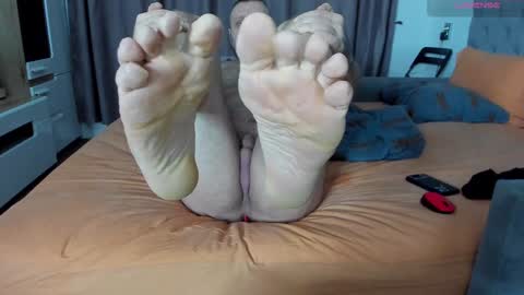 Snapshot of ironhulk22 chatting on December 2024 08:05:01 AM ironhulk22 online show from December 2024 08:05:01 AM