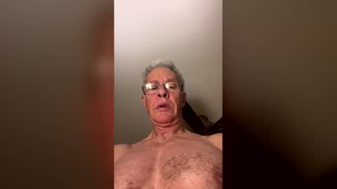 irrintzi60 online show from February 2026 03:00:02 AM