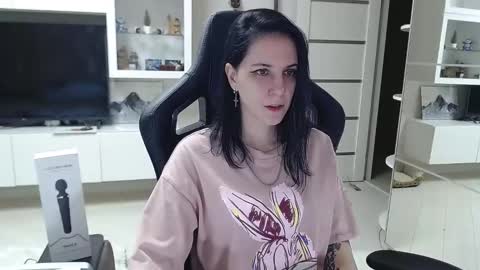 Irwi Tomboy online show from December 2024 03:44:02 PM