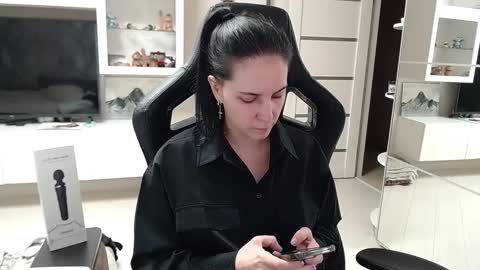 Irwi Tomboy online show from January 2025 12:37:01 AM