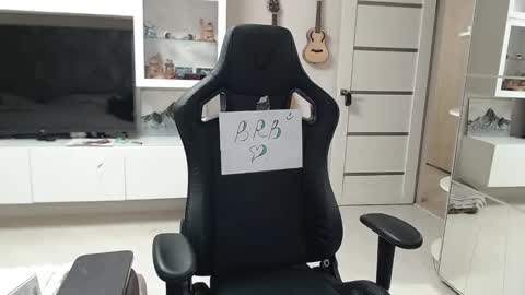 Irwi Tomboy online show from January 2025 06:47:01 PM