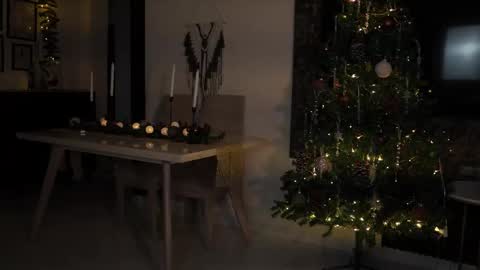 isa_____ online show from December 2025 02:09:02 AM