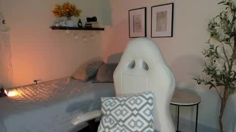 Snapshot of isa_____ chatting on May 2026 12:38:01 AM isa_____ online show from May 2026 12:38:01 AM