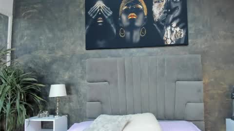 Isa Lancaster online show from April 2026 08:12:02 PM