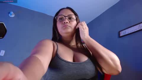 Snapshot of isa_salvatore chatting on May 2026 05:52:01 PM isa_salvatore online show from May 2026 05:52:01 PM