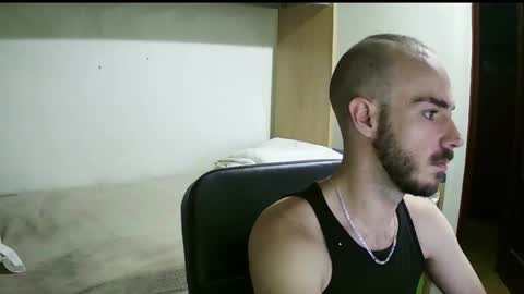 Isaac99c online show from September 2025 08:32:02 PM