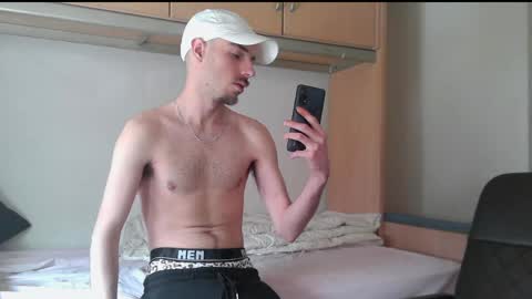 Isaac99c online show from May 2026 09:36:01 AM