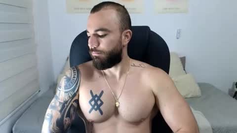 Isaac carter online show from October 2025 11:07:01 AM