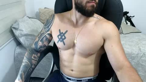 Snapshot of isaac_carter chatting on May 2026 10:42:01 AM Isaac carter online show from May 2026 10:42:01 AM
