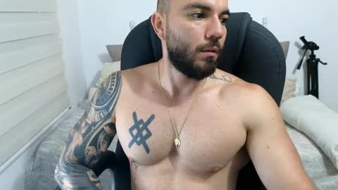 Snapshot of isaac_carter chatting on May 2026 11:05:01 AM Isaac carter online show from May 2026 11:05:01 AM