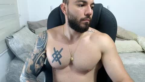 Snapshot of isaac_carter chatting on June 2026 11:05:01 AM Isaac carter online show from June 2026 11:05:01 AM