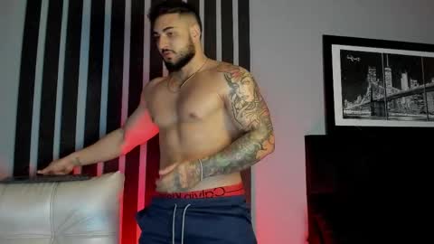 Isaac online show from November 2025 12:09:02 AM