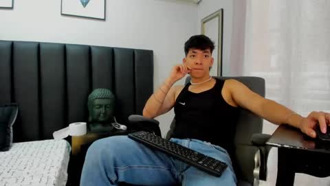 Snapshot of isaac_cryston chatting on February 2025 02:21:02 PM isaac_cryston online show from February 2025 02:21:02 PM