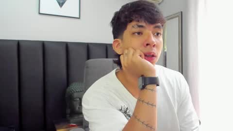 Snapshot of isaac_cryston chatting on February 2025 05:11:02 PM isaac_cryston online show from February 2025 05:11:02 PM