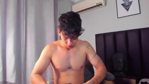 Snapshot of isaac_cryston chatting on March 2025 09:36:02 PM isaac_cryston online show from March 2025 09:36:02 PM