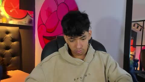 Snapshot of isaac_cryston chatting on September 2025 08:11:02 PM isaac_cryston online show from September 2025 08:11:02 PM