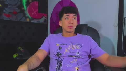 Snapshot of isaac_cryston chatting on September 2025 08:13:01 PM isaac_cryston online show from September 2025 08:13:01 PM