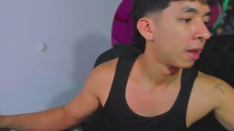 Snapshot of isaac_cryston chatting on October 2025 08:04:01 PM isaac_cryston online show from October 2025 08:04:01 PM