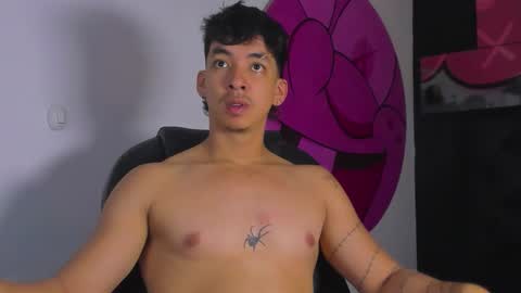 Snapshot of isaac_cryston chatting on October 2025 07:51:01 PM isaac_cryston online show from October 2025 07:51:01 PM