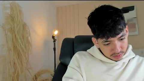 Snapshot of isaac_cryston chatting on November 2025 08:29:01 PM isaac_cryston online show from November 2025 08:29:01 PM