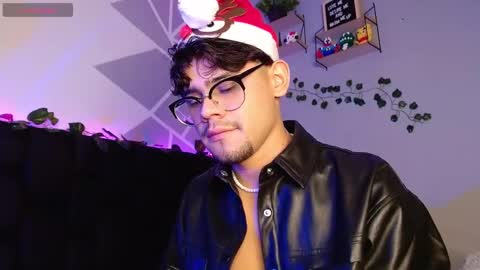 Isaac Saenz. online show from December 2024 11:12:02 PM