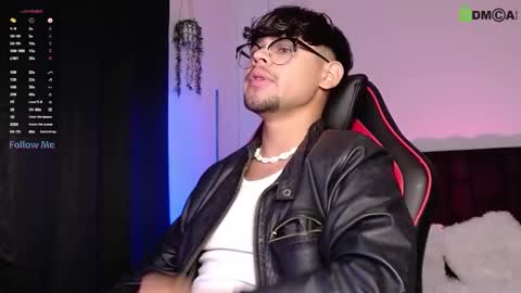 Isaac Saenz. online show from September 2025 12:43:02 AM