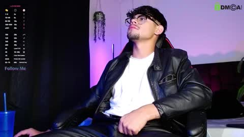 Isaac Saenz. online show from October 2025 11:03:02 PM