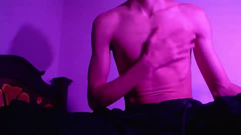 isaac online show from December 2024 05:02:01 AM