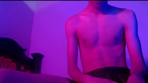 isaac online show from February 2025 07:33:01 AM