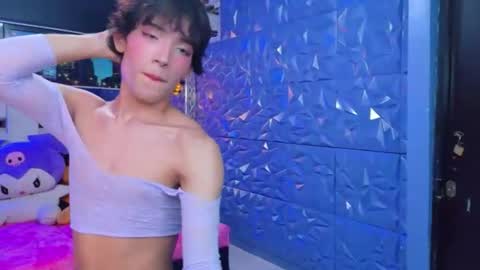isaacnova online show from June 2026 02:53:01 AM