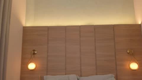 Isa online show from November 2025 03:37:02 AM